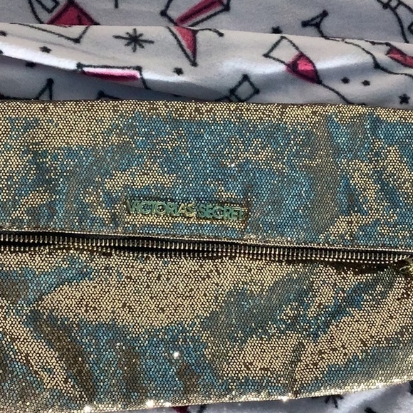 Victoria’s Secret - gold sparkle elegant fold over clutch  gold toned & hardware - Picture 4 of 6
